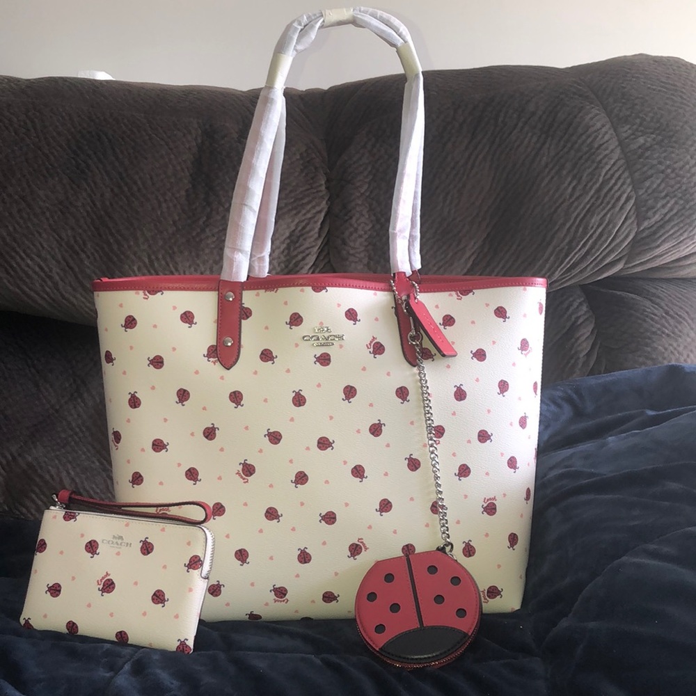 Coach set.  Authentic.
